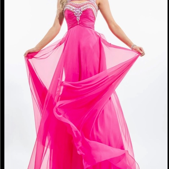 Dress - Picture 2 of 2